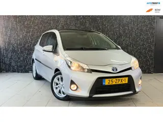Toyota Yaris 1.5 Full Hybrid Dynamic Pano | Navi | Camera | Leer