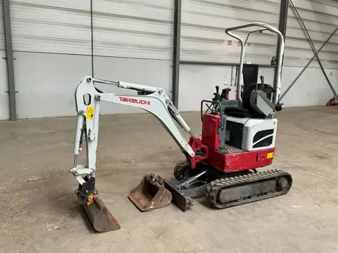 Takeuchi TB 210 R (bj 2016)
