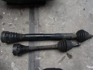 Audi A3 1.8 v5 Aandrijfassen Sloopauto inkoop Den haag