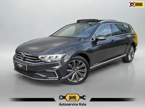 Volkswagen Passat Variant 1.4 TSI PHEV GTE * Panoramadak * Elek. Achterklep * Navigatiesysteem * 18 