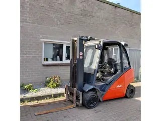 Linde H25D Diesel Heftruck triplo