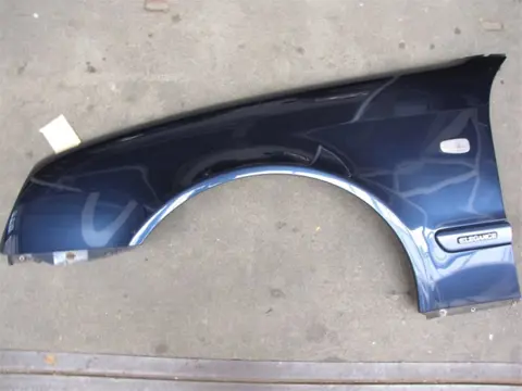 Mercedes clk 230 Voorscherm links Sloopauto inkoop Den haag