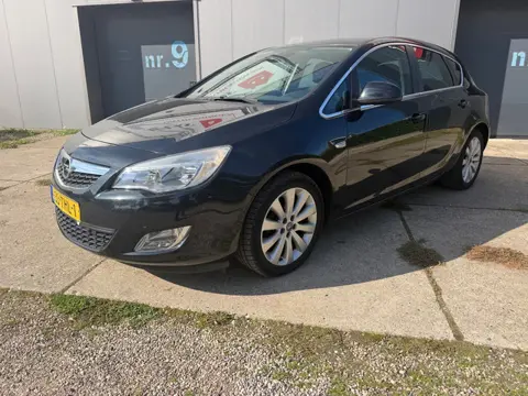 Opel Astra 1.4 Turbo Cosmo met airco