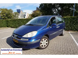 Peugeot 807 2.2 ST Premium 7 pers. lees tekst (bj 2005)