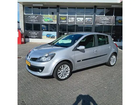 Renault Clio 1.6-16V Dynamique Luxe