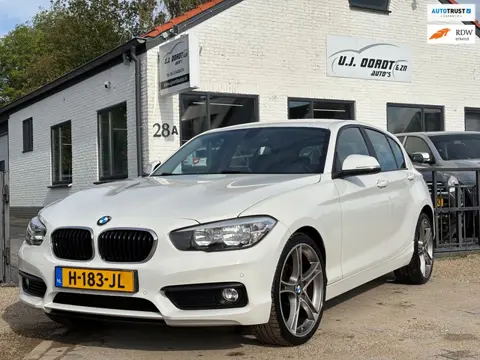 BMW 1-serie 116i M stuur/airco/stoelverwarming netjes !