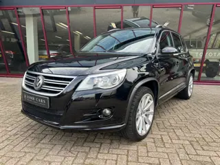 Volkswagen Tiguan 1.4 TSI Sport&Style | R-line | Pano | Trekhaak | Airco | PDC | Navi |
