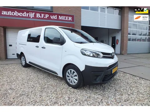 Toyota PROACE Worker 2.0 D-4D Live DC 6-Persoons