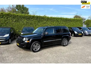 Jeep Patriot APK NIEUW RIJD NIEUW AUTOMAAT LEER AIRCO CC 4X4 MOOIE AUTO