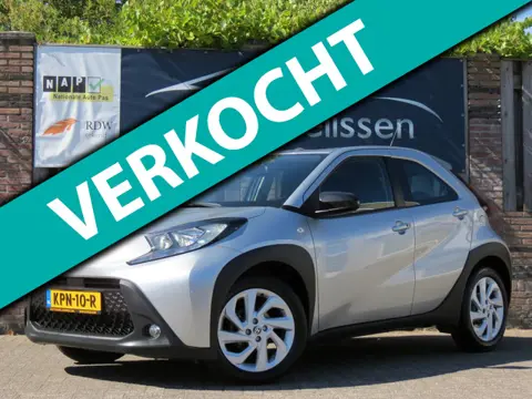 Toyota Aygo X 1.0 VVT-i First ! VERKOCHT !