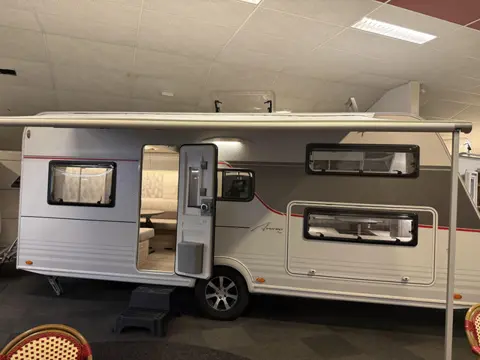 Bürstner Averso Plus 510 TK STAPELBED 7 PERS TOP