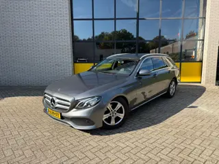 Mercedes-Benz E-klasse Estate 200 Premium, Luchtvering, Trekhaak, 4 seizoenen banden, Elektrische st