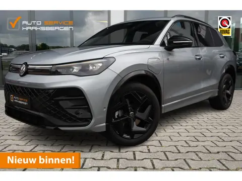Volkswagen Tiguan 1.5 eHybrid R-Line 272 PK | 360 Camera | Sfeer Verlichting | IQ Led | Fabrieksgara