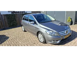 Mercedes-Benz B-Klasse 180 AUTOMAAT + NAVIGATIE (bj 2013)