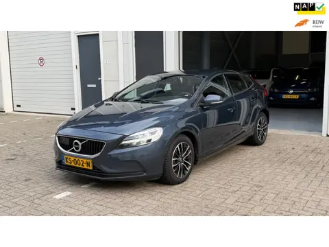 Volvo V40 2.0 D3 R-Design Automaat - Led - Acc - Facelift
