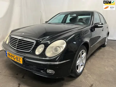 Mercedes-Benz E-klasse 220 CDI Avantgarde - Schade
