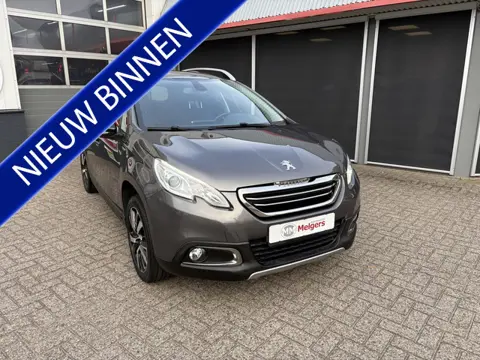 Peugeot 2008 1.2 PureTech Urban Cross (bj 2015)