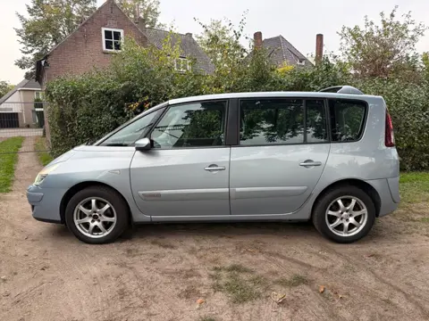 Renault Espace 2.0T Privilège AUTOMAAT CLIMA PANO The Car Drives And Shifts Well