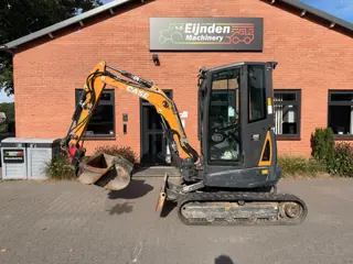 Case CX25D minigraver (bj 2023)