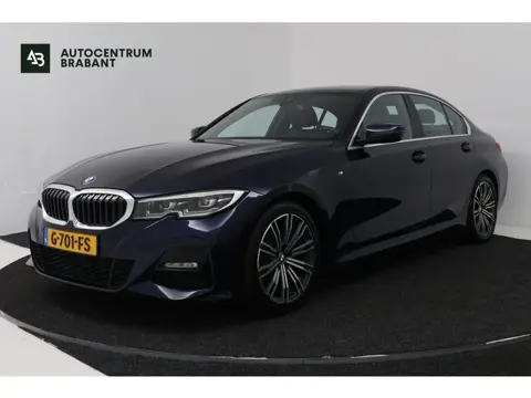 BMW 3-serie 320i High Executive M-sport(M-PAkKKET, CAMERA, STOELVERWARMING, SFEERVERLICHTING, DEALER