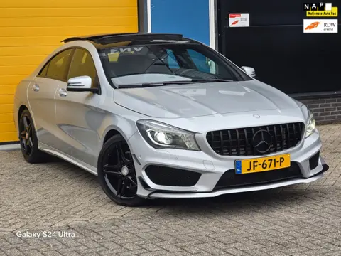 Mercedes-Benz CLA-klasse 180 AMG Line / Aut / NAP / Navi / Cruise Control / Open Panoramadak / Xenon