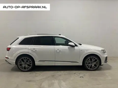 Audi Q7 55 TFSI e quattro S-line Pano Trekhaak Leer Camera