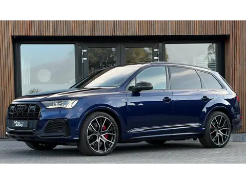 Audi Q7 60 TFSI e quattro Competition Bom vol/B&O/pano/RS zetels/trekhaak/matrix/3500kg trekgew/btw 
