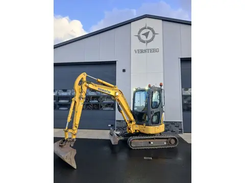 Komatsu PC35 binnen draaier bj2008 met maar 6000 uur!!