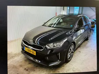 Kia Ceed Sportswagon 1.0 T-GDi GT-Line Ed SCHUIF.KANTELDAK / PANODAK / CAMERA / GROOT.NAVI / LED / C