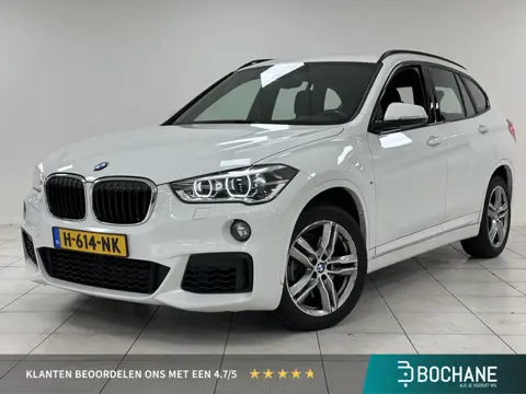 BMW X1 sDrive20i High Executive AFNEEMBARE TREKHAAK | STOELVERWARMING | PDC ACHTER | CLIMATE CONTROL