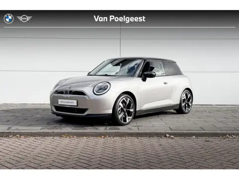 MINI 3-deurs Cooper E Favoured L 40.7 kWh