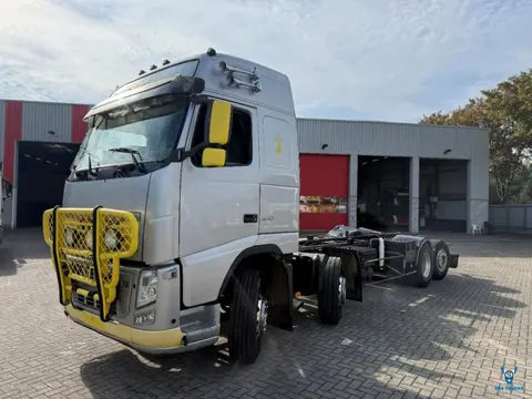 Volvo FH13-440 / ENGINE RUNNING / 8X2 / RETARDER / HYDRAULICS / VEB / ALCOA / AIRCO / AUTOMATIC / EU
