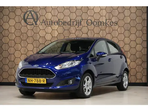 Ford Fiesta 1.0 Style Ultimate *Navigatie* 88dkm ALL-Season banden PDV voor en achter