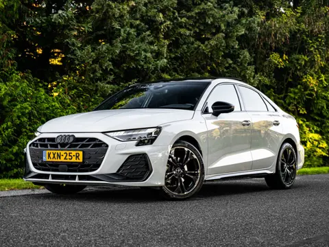 Audi A3 Limousine 30 TFSI S Edition | Panoramadak