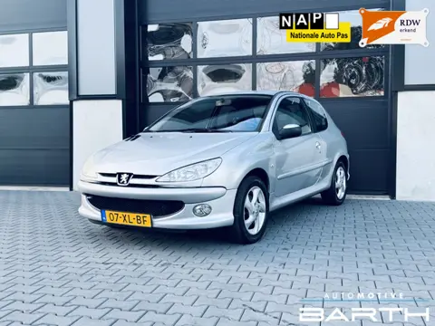 Peugeot 206 1.6-16V Air-line | Clima | Bluetooth | NAP | Netjes |