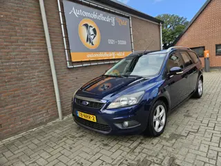 Ford FOCUS Wagon 1.6 Comfort (bj 2010)