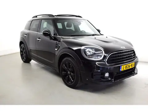 MINI Countryman 1.5 Chili Panoramadak, all season banden, skiluik, pano/ schuifdak, privacyglas,keyl
