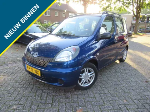 Toyota Yaris Verso 1.3 | VVT-i | Linea Sol |A/C | NW APK+Beurt RIJKLAAR!