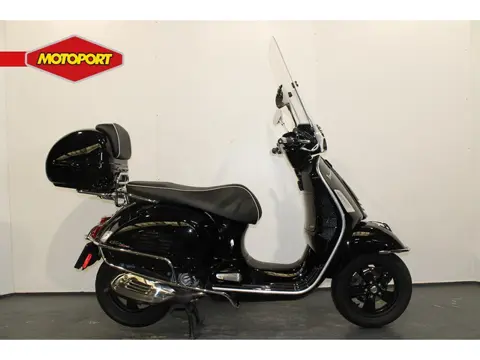 Vespa GTS 300 (bj 2021)