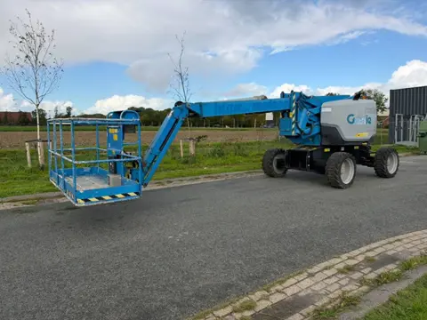 Genie Z62/40 Knikarm hooogwerker 21 meter (bj 2016)