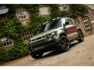 Land Rover Defender 110 2.0 P300e 110 X-Dynamic HSE Woolstone Green