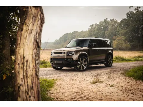 Land Rover Defender 110 2.0 P300e 110 X-Dynamic HSE Fabrieksgarantie t/m 2031