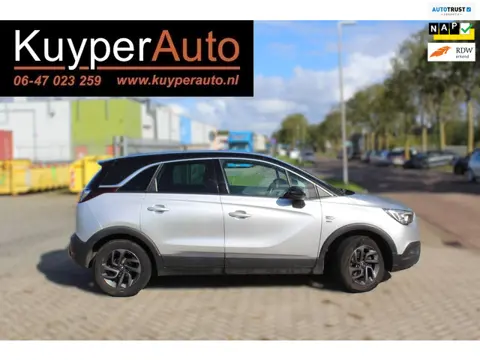 Opel Crossland X 1.2 Turbo 120 Jaar Edition automaat , nap ,camera trekhaak multimedia parkeersens