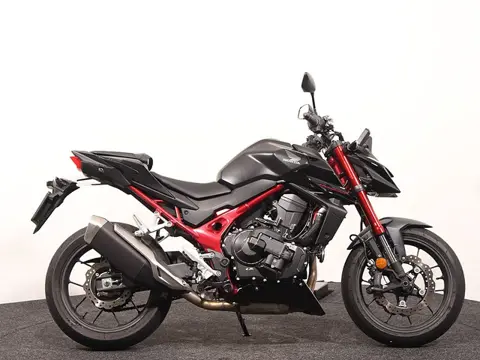 Honda CB 750 Hornet E-clutch (bj 2026)