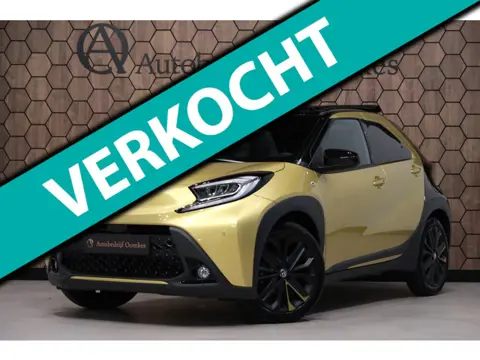 Toyota Aygo X 1.0 VVT-i S-CVT Pulse *CABRIOTOP* Geweldige Auto! 18dkm Navi/Camera 4 stuks op voorraa