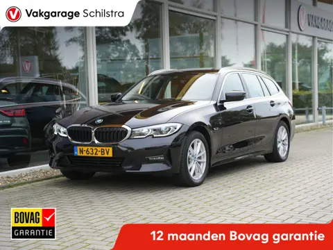 BMW 3 Serie Touring 320e xDrive Business Edition Plus | verwarmde voorstoelen | LED | Apple Carplay/