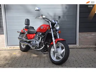 Honda VF 750C Magna Nette motor, weinig kilometers