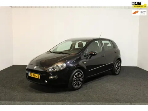 Fiat Punto Evo 0.9 TwinAir Easy| Zwart| Zuinig| Compleet uitgerust|airco| afgeleverd inclusief een n