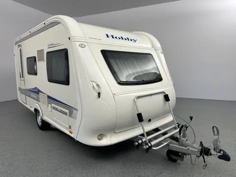 Hobby De Luxe 440 SF Mover Voortent Fietsendragers