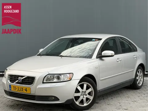 Volvo S40 BWJ 2009 | 1.6D 109PK DRIVe Kinetic | NAVI | CLIMA | LICHTMETAAL | LEDER/STOF | CRUISE |